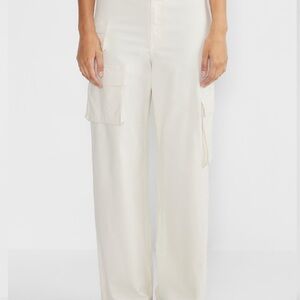 Aritzia Cream Cargo Pants
